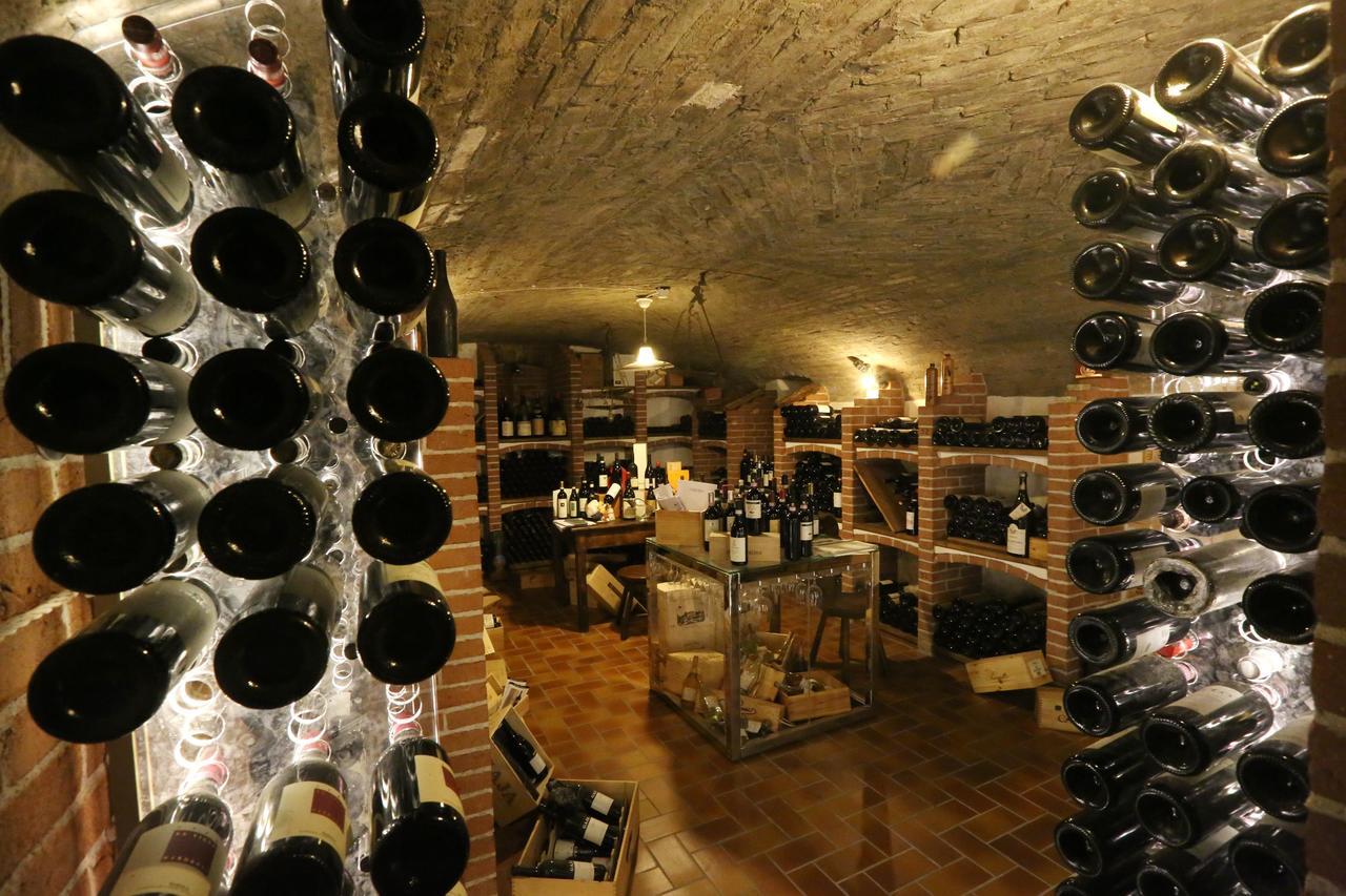 Felicin - Ristorante Albergo "Dimora Storica" 蒙福特达尔巴 外观 照片