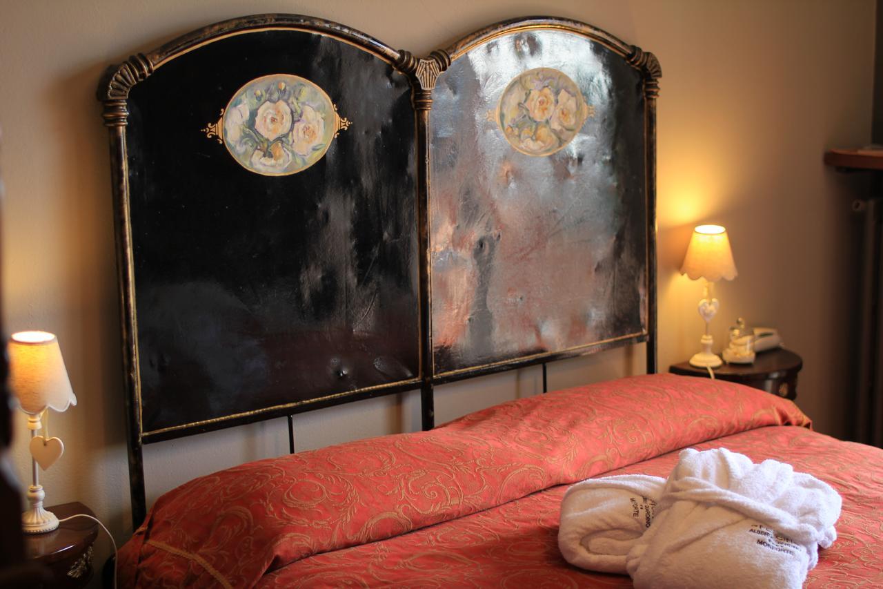 Felicin - Ristorante Albergo "Dimora Storica" 蒙福特达尔巴 外观 照片