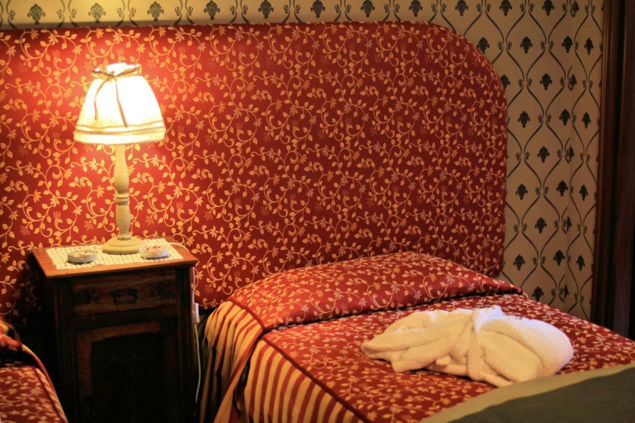 Felicin - Ristorante Albergo "Dimora Storica" 蒙福特达尔巴 外观 照片